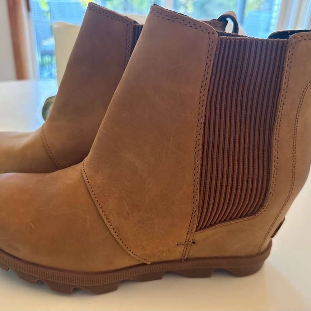 Sorel Joan of Arctic Wedge size 8.5